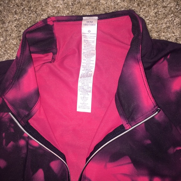Lightly Worn lululemon short sleeve zip up jacket - Picture 2 of 3